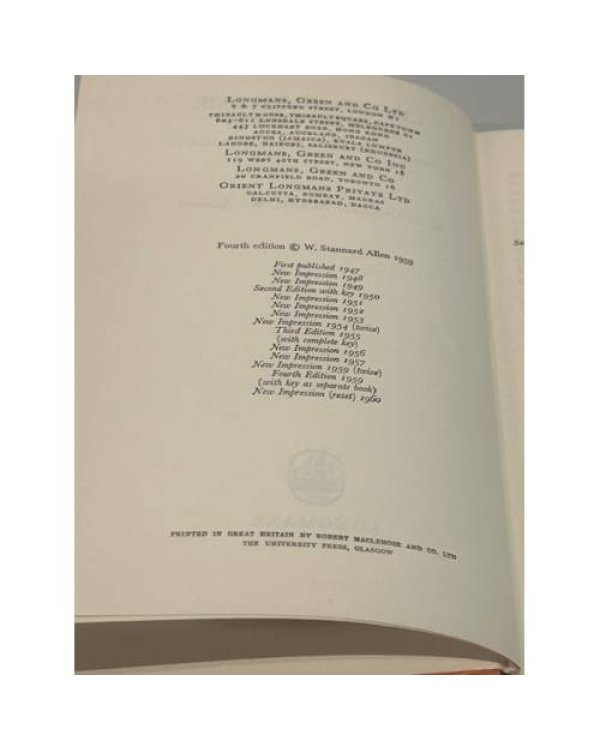 Дополнительное изображение книги «Living English Structure »