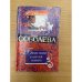 Белая кошка в светлой комнате