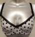 La bebe™ Nursing Bra Soft Art.70986 Black Dots Бюстгальтер для кормления с отстёгивающейся плотной чашкой и стабильной поддержкой груди.