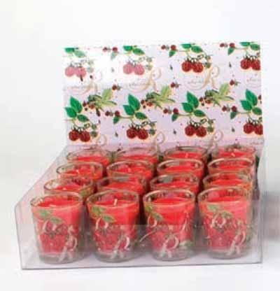 Свеча в чашке малины