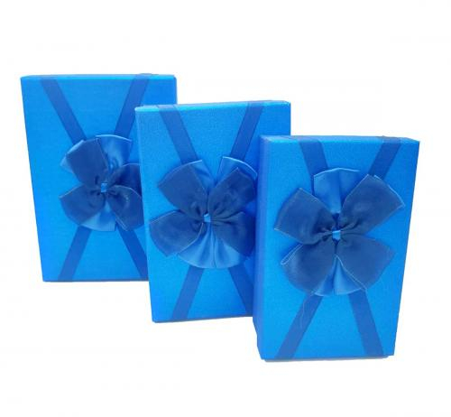 Подарочная коробка голубая блестящая - Размер  21x14x8 см