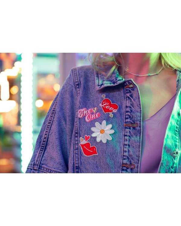 Iron on patches Love, mix,  5.5-6.5x3.5-4.5cm (1 pkt / 4 pc.)