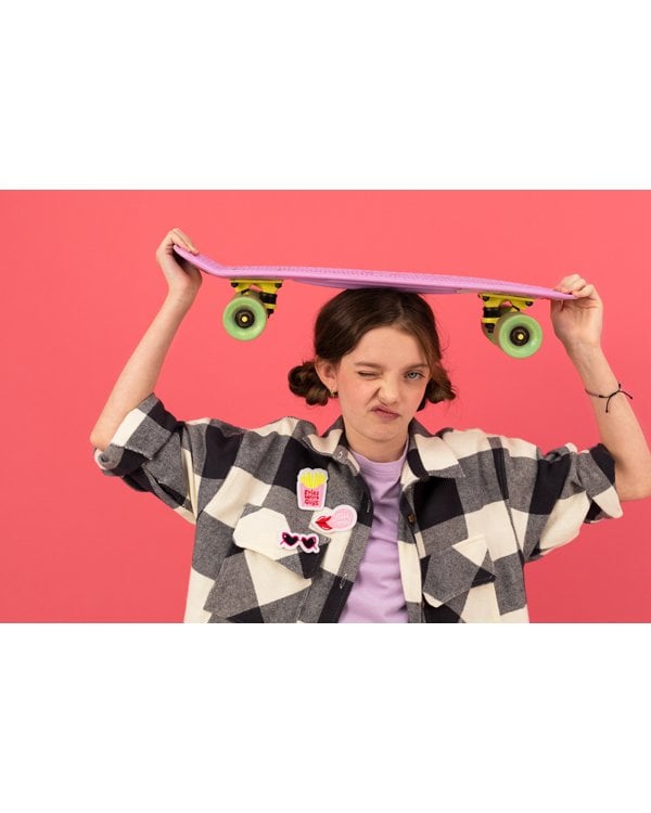 Iron on patches Kiss me, mix, 4.5-6.5x3-6 cm (1 pkt / 3 pc.)