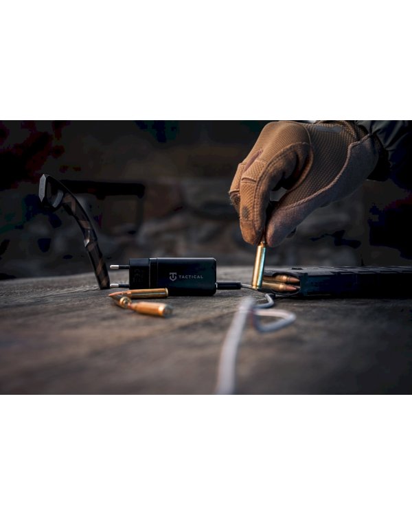 Дополнительное изображение книги «Tactical FlashBang GaN Charger Зарядное устройство 65W / чёрный»