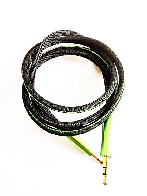 Обложка книги «Mocco Textile Премиум AUX провод 3.5 mm -> 3.5 mm 1m»