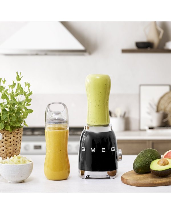 Дополнительное изображение книги «Smeg PBF01BLEU 50’s Style Блендер 300W 0.6L black»