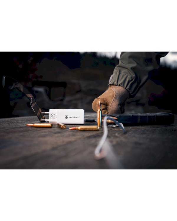 Дополнительное изображение книги «Tactical FlashBang GaN Charger Зарядное устройство 65W / белый»