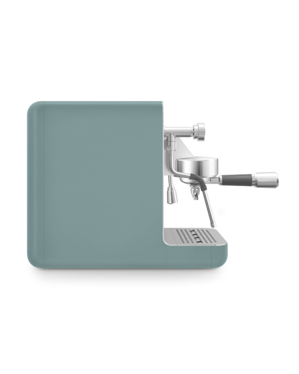 Smeg EMC02EGMEU Кофемашина 2.4L