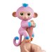 Интерактивная ручная обезьянка. Fingerlings - Канди, розовая с голубым