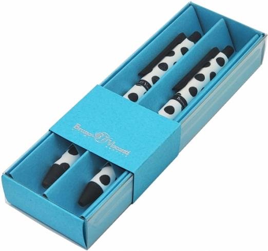 Обложка книги «Набор шариковых автоматических ручек ArtClick. Black polka dots, синие, 2 штуки»