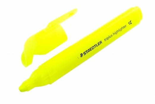 Текстовыделительный маркер Triplus highlighter, трехгранный корпус, желтый, 2-5 мм