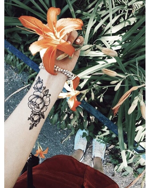 Временная татуировка "Пионы с веточками"