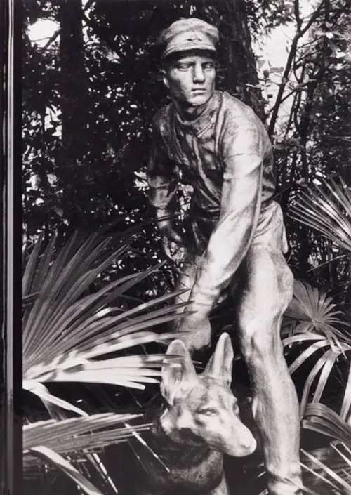 В поиске монументальной пропаганды