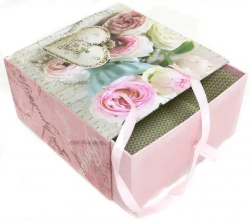 Коробки подарочные Коробка подарочная. Сердце-подвеска 18х18х9,5см (76865)