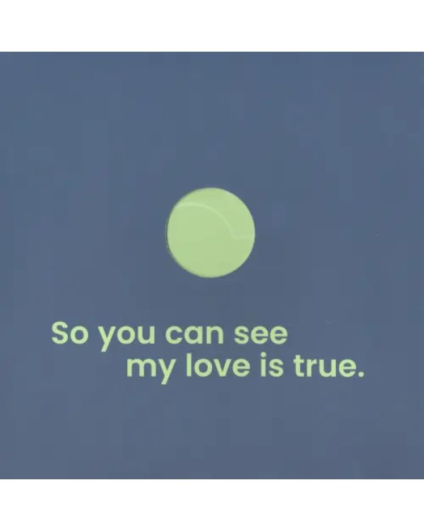 Дополнительное изображение книги «Peek-A-Boo Art. Love»