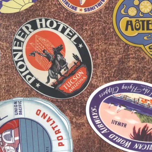 Бумага упаковочная Чемодан путешественника Бумага упаковочная Чемодан путешественника