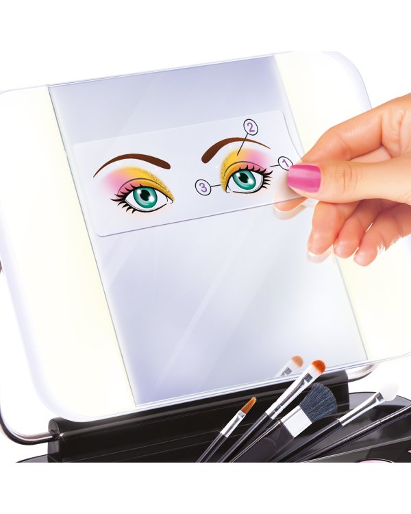 STYLE 4 EVER набор для макияжа с LED