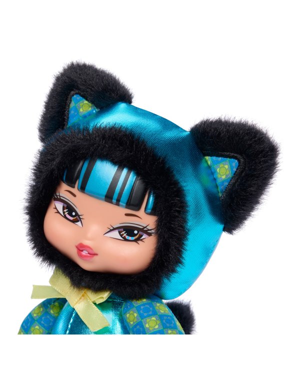 Дополнительное изображение книги «BRATZ Bratziez мягкая кукла-брелок Tokyo a Go-Go, 14 см»