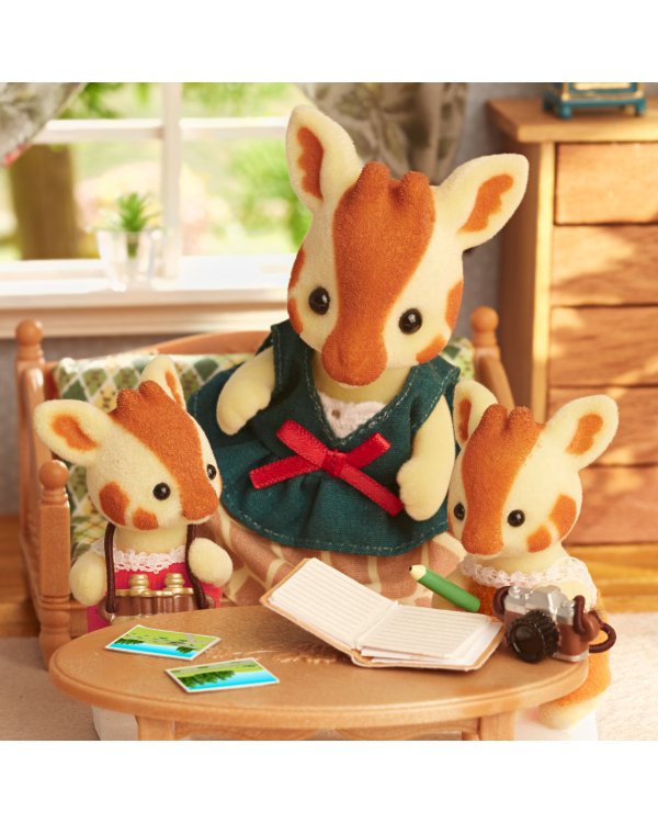 SYLVANIAN FAMILIES Семья Жирафов