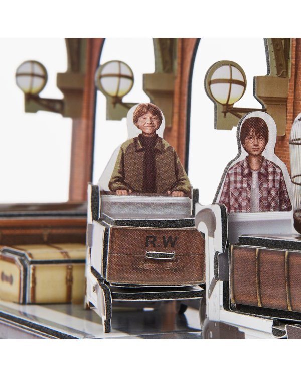 Дополнительное изображение книги «HARRY POTTER 4D Пазл Хогвартс Экспресс»