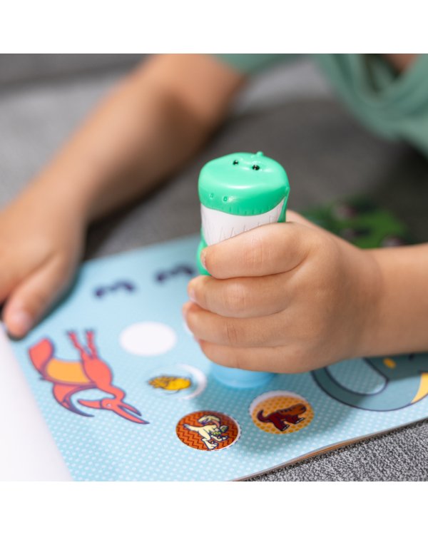 MELISSA & DOUG Игровой комплект с наклейками Sticker WOW! Динозавр