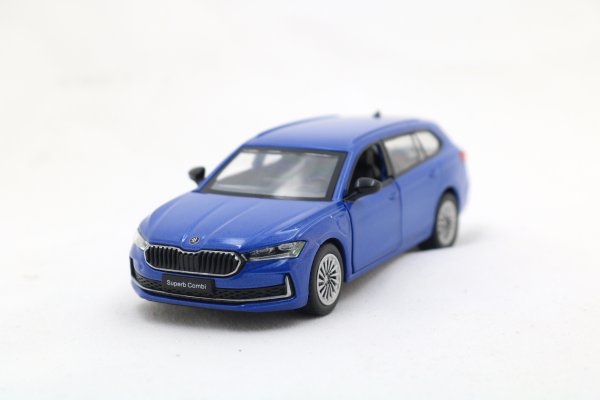 MSZ Škoda Superb Combi iV, 1:43