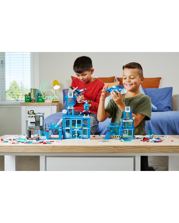 MAX CITY конструктор Полицейский участок, 889 частей