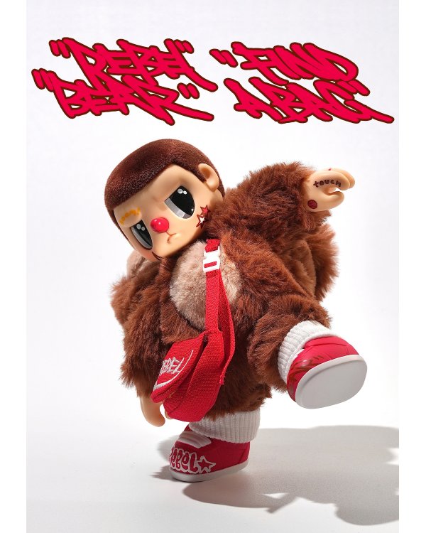 REBEL BEAR Мягкая коллекционная фигурка с сумочкой, 18 см