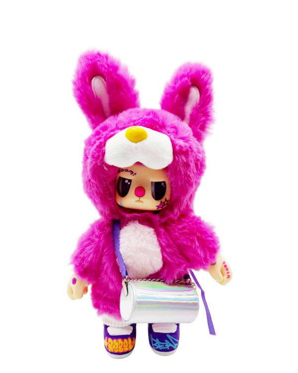 REBEL BEAR Мягкая коллекционная фигурка с сумочкой, 18 см