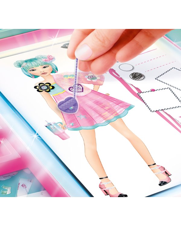 STYLE 4 EVER Набор для творчества Fashion Designer Light-up Studio